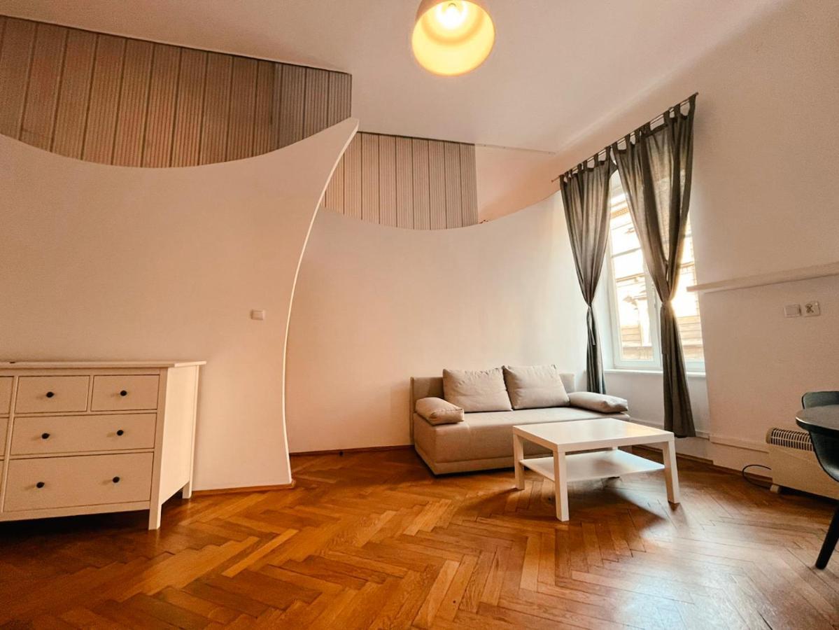 Batorego Apartment Krasków Exterior foto